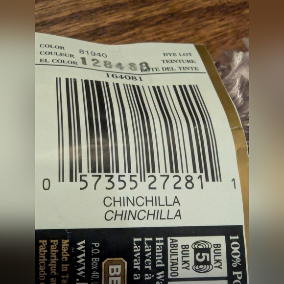 Bernat Boa Furs yarn Lot 8 Skiens Plus Partial Color -Chinchilla/Taupe - Picture 6 of 9